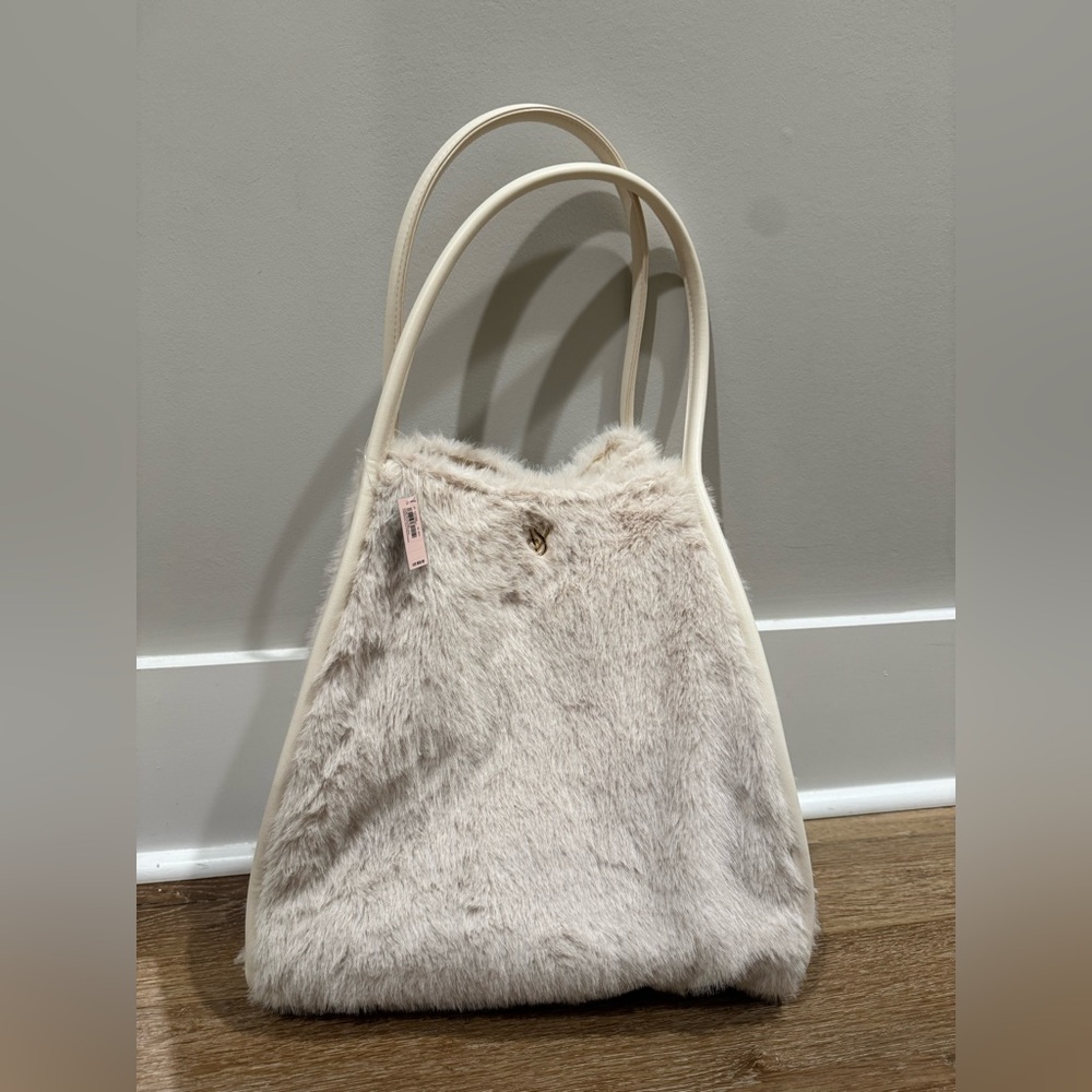 NEW w Tags, Victorias Secret Faux Fur and Leather Strap Handbag/Bag